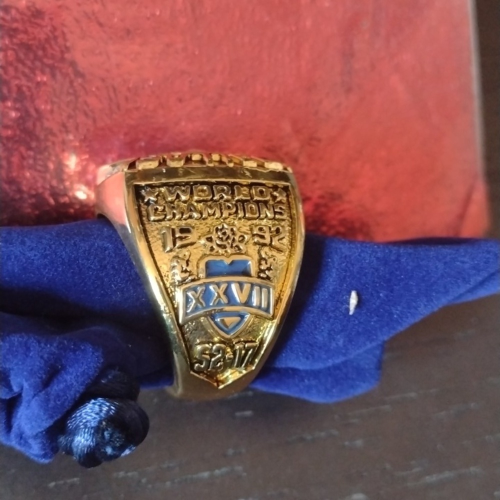 Dallas Cowboys Ring - Picture 4 of 5